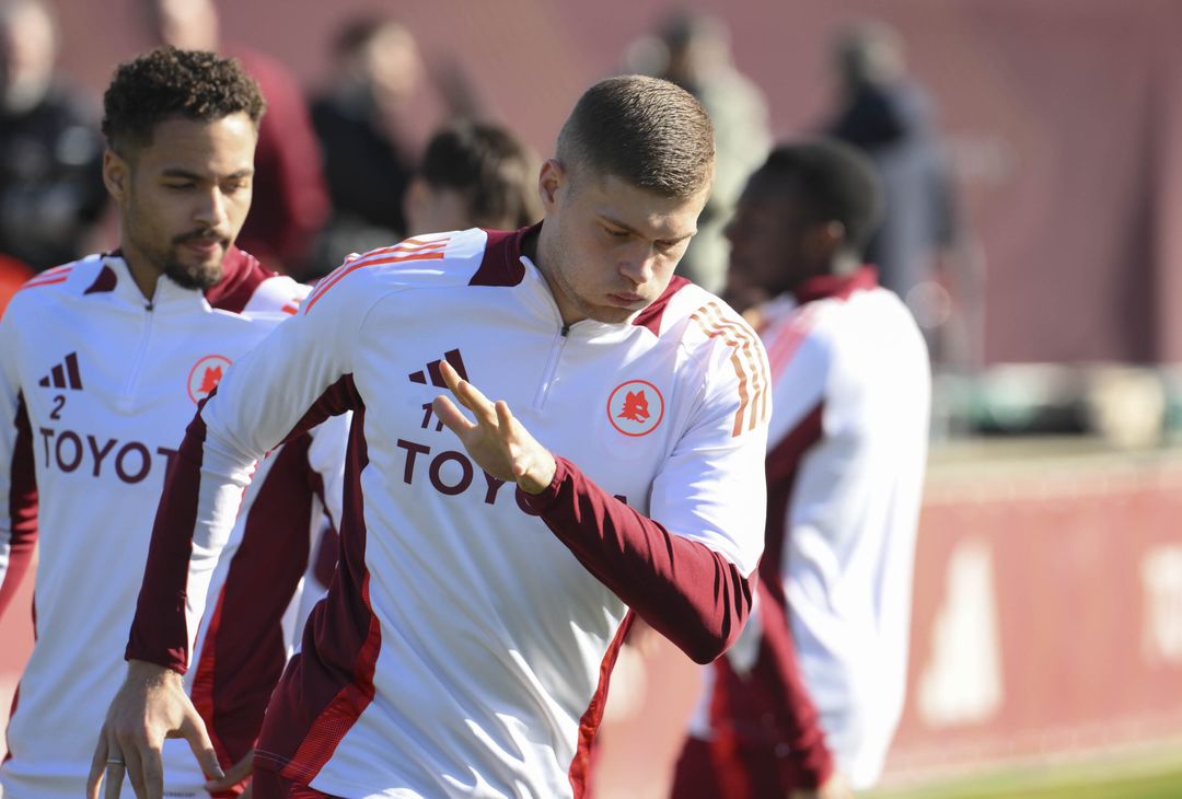 Trigoria, la rifinitura in vista dell’Eintracht Francoforte – FOTO GALLERY - immagine 12