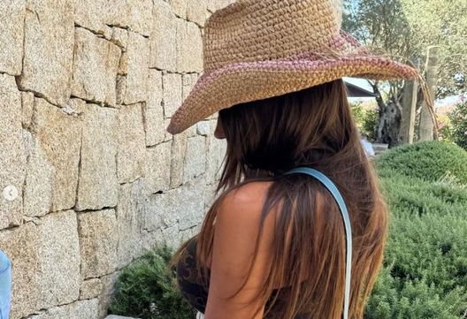 Scamacca e Angela Nasti non si nascondono più: lui conferma la love story sui social Scamacca e Angela Nasti non si nascondono più: lui conferma la love story sui social - immagine 1