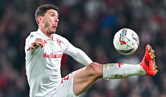 GENOA, ITALY - OCTOBER 31: Robin Gosens of Fiorentina is seen in action during the Serie A match between Genoa and Fiorentina at Stadio Luigi Ferraris on October 31, 2024 in Genoa, Italy. (Photo by Simone Arveda/Getty Images) Non solo gol: ecco cosa ha portato Robin Gosens a questa Fiorentina- immagine 2
