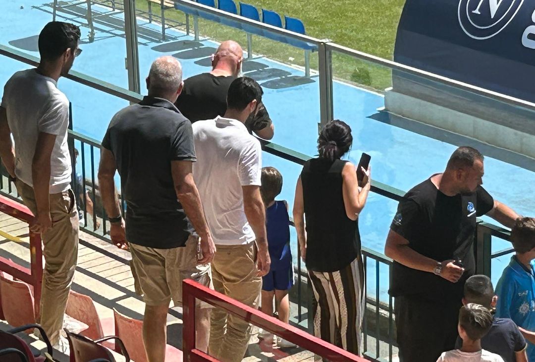 GALLERY L’AD Chiavelli assiste dalla tribuna all’amichevole tra Napoli e Cavese - immagine 2