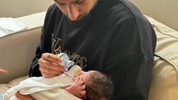 Donnarumma diventa papà: le prime immagini con Leo e la gioia social