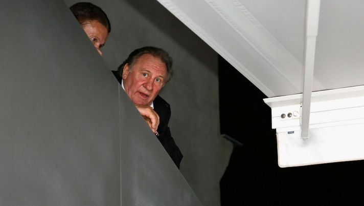 Gérard Depardieu in tribunale per il processo per violenza: “Accuse false” - immagine 1