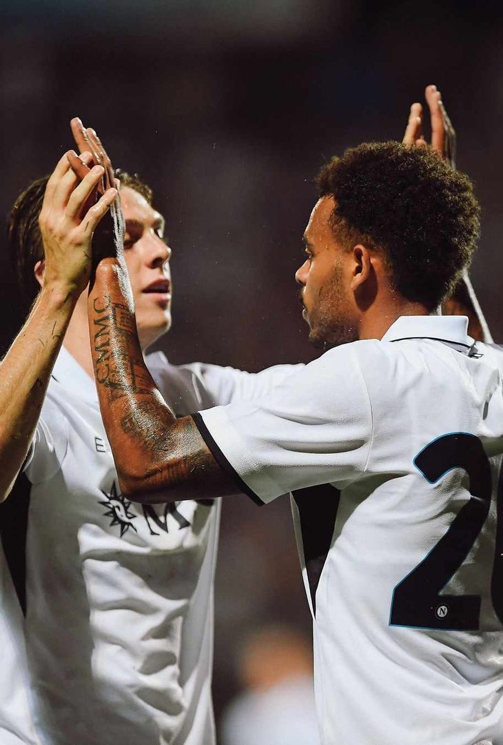 GALLERY Il poker del Napoli di Conte contro l’Egnatia: gli scatti più belli del match - immagine 9