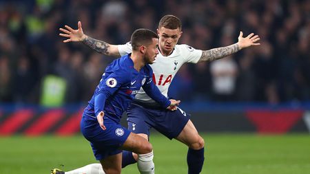 LONDON, ENGLAND - FEBRUARY 27: Eden Hazard of Chelsea is challenged by Kieran Trippier of Tottenham Hotspur during the Premier League match between Chelsea FC and Tottenham Hotspur at Stamford Bridge on February 27, 2019 in London, United Kingdom. (Photo by Clive Rose/Getty Images)