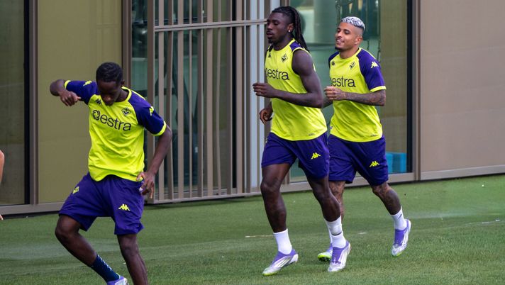 GERMOGLI PH: 20 AGOSTO 2025 BAGNO A RIPOLI AL VIOLA PARK SI E' SVOLTA LA RIFINITURA DELLA FIORENTINA IN VISTA DELLA PARTITA DI ANDATA DEL PRELIMINARE DI CONFERENCE LEAGUE CONTRO IL POLISSYA NELLA FOTO ALCUNI MOMENTI DELL'ALLENAMENTO Il preparatore Bonocore: “Il calo? Non solo un problema fisico” - immagine 1