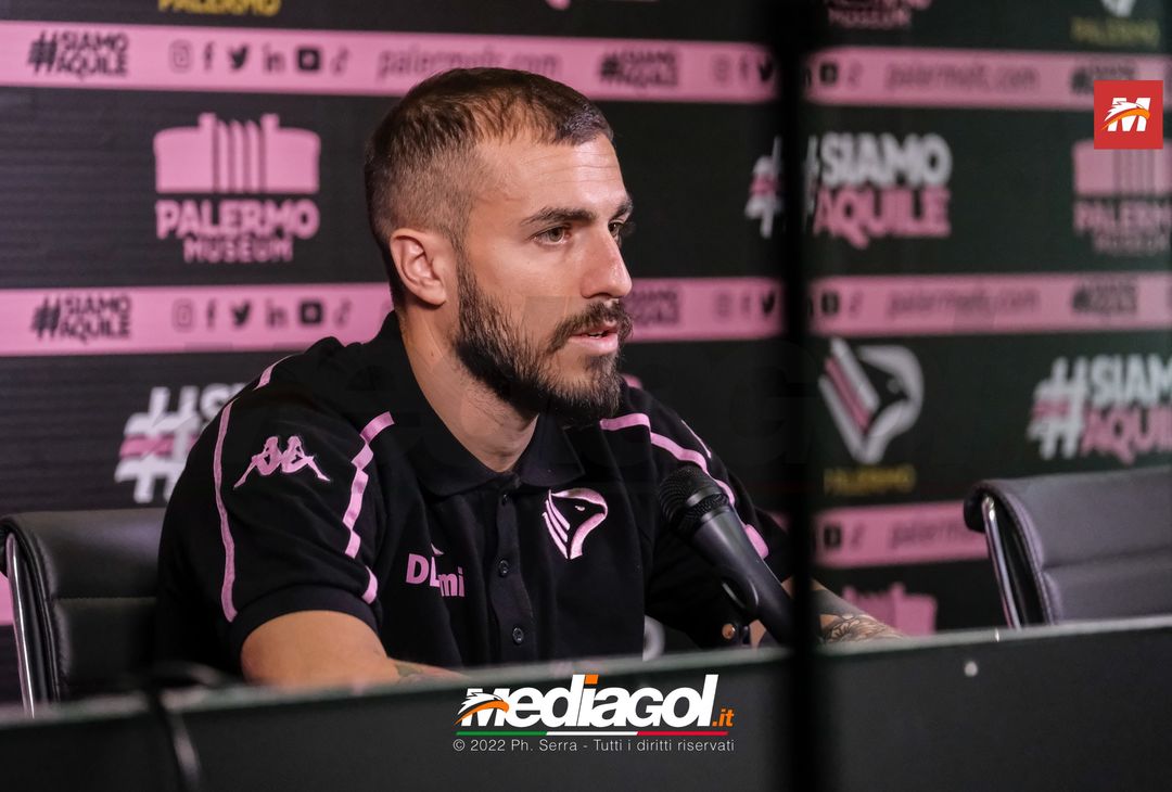 FOTO RITIRO PALERMO, la conferenza stampa di Nicola Valente (Gallery) - immagine 16