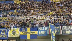 Verona a Cagliari: 87 tifosi presenti