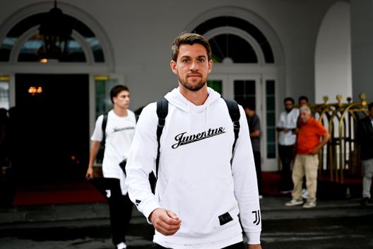 Parpiglia: “Rugani, scusa se non ti ho chiesto di poter pubblicare la foto in cui limoni con…” Parpiglia: “Rugani, scusa se non ti ho chiesto di poter pubblicare la foto in cui limoni con…” - immagine 1