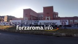 Roma-Juve, la Curva Sud attacca Lotito e Casini: “Calcio nelle mani di traffichini”