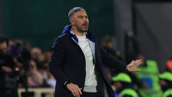 FLORENCE, ITALY - MARCH 22: Aleksandar Kolarov vice-manager of FC Internazionale reacts during the Serie A match between ACF Fiorentina and FC Internazionale at Artemio Franchi on March 22, 2026 in Florence, Italy. (Photo by Gabriele Maltinti/Getty Images) Inter, Kolarov: “Sembra tutto dovuto, mica la Fiorentina è l’ultima arrivata” - immagine 1