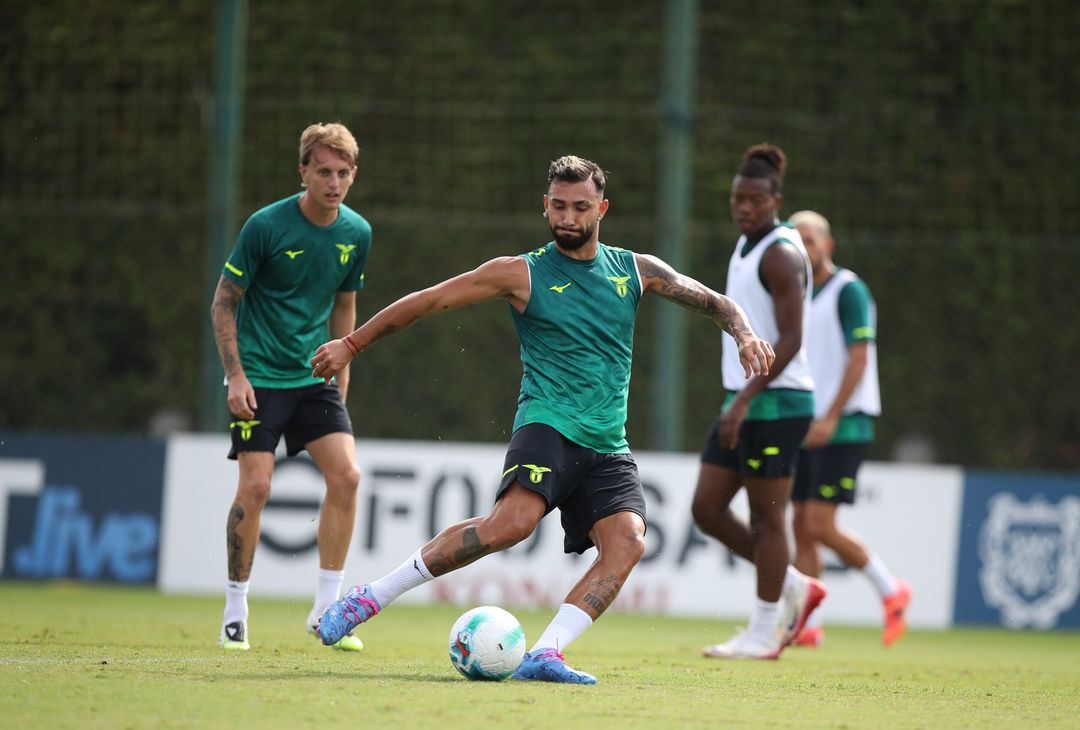 Rovella, Castellanos e Noslin