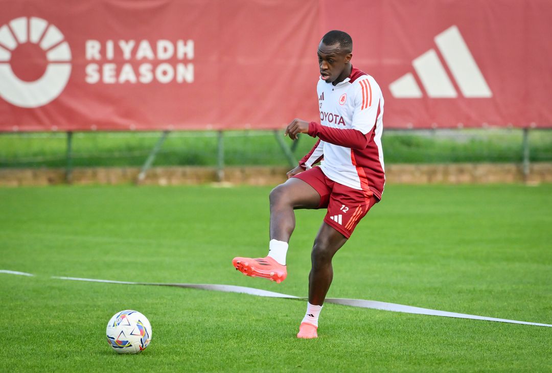 Trigoria, la rifinitura in vista della gara contro il Bologna – FOTO GALLERY - immagine 23