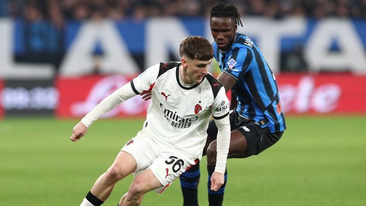 Alexis Saelemaekers e Odilon Kossounou in Milan-Atalanta