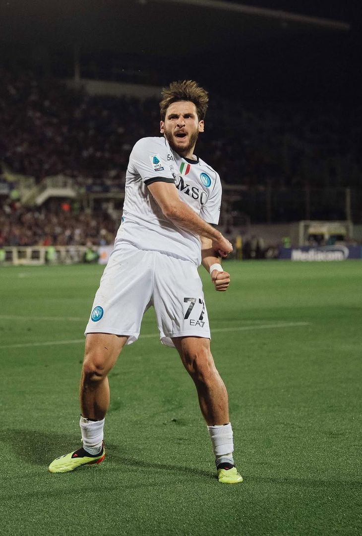 GALLERY Il Napoli si avvicina alla gara contro la Fiorentina: i ricordi più belli - immagine 12