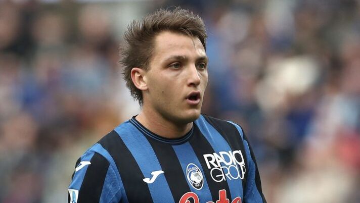 BERGAMO, ITALY - APRIL 06: Mateo Retegui of Atalanta BC looks on during the Serie A match between Atalanta BC and SS Lazio at Gewiss Stadium on April 06, 2025 in Bergamo, Italy. (Photo by Marco Luzzani/Getty Images) ULTIM’ORA – Retegui è a un passo dall’Arabia: operazione in chiusura, le cifre - immagine 1