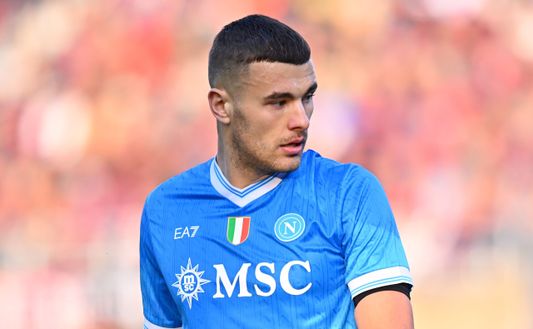 BOLOGNA, ITALY - NOVEMBER 09: Alessandro Buongiorno of SSC Napoli during the Serie A match between Bologna FC 1909 and SSC Napoli at Renato Dall'Ara Stadium on November 09, 2025 in Bologna, Italy. (Photo by Alessandro Sabattini/Getty Images)