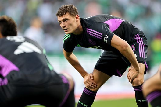 Benjamin Pavard (Photo by Christof Koepsel/Getty Images) Chelsea, Chalobah non ci sta: no al Forest, vuole restare a Londra- immagine 2