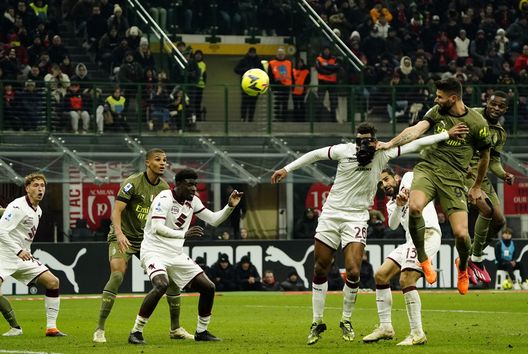 MILAN, ITALY - FEBRUARY 10: Olivier Giroud of AC Milan in action during the Serie A match between AC MIlan and Torino FC at Stadio Giuseppe Meazza on February 10, 2023 in Milan, Italy. (Photo by Pier Marco Tacca/AC Milan via Getty Images) Torino, l’analisi del calendario: vietato sopravvalutarsi con le neopromosse- immagine 3