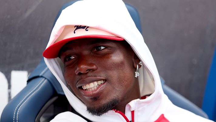 CHESTERFIELD, ENGLAND - JULY 19: Paul Pogba of AS Monaco in the dugout ahead of the pre-season friendly match between Nottingham Forest and AS Monaco at SMH Group Stadium on July 19, 2025 in Chesterfield, England. (Photo by Ed Sykes/Getty Images) Monaco, il Pogback è vicino. Pocognoli: “Possibile il rientro questo sabato” - immagine 1
