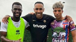 FOTO – Un giovane talento della Fiorentina incontra un big del calcio europeo
