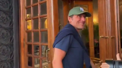 Conte è al Grand Hotel Parker’s, con il tecnico anche la moglie e la figlia