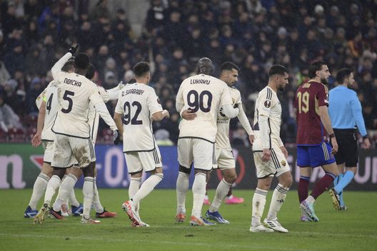 Roma che delusione: 1-1 col Servette. Qualificazione, ma primo posto difficile- immagine 2