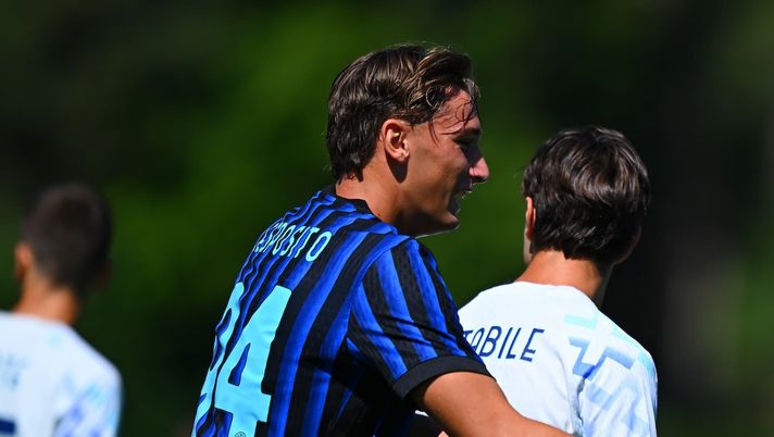Inter, ecco il consiglio da leader di Acerbi a Pio Esposito durante l’amichevole di oggi Inter, ecco il consiglio da leader di Acerbi a Pio Esposito durante l’amichevole di oggi - immagine 1