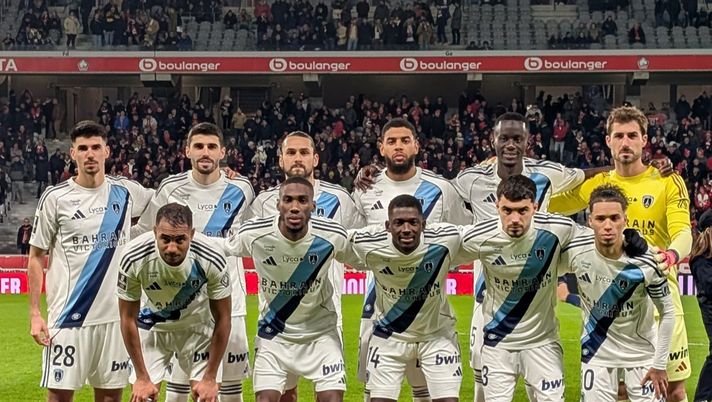 Formazione titolare del Paris FC contro il Lille. (Foto presa dal profilo Instagram ufficiale parisfc) Crisi del Paris FC: 4 sconfitte nelle ultime 6 giornate e troppi gol subiti - immagine 1