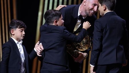 PARIS, FRANCE - OCTOBER 30: Lionel Messi and sons Thiago Messi, Mateo Messi Roccuzzo and Ciro Messi Roccuzz attend the 67th Ballon D'Or Ceremony at Theatre Du Chatelet on October 30, 2023 in Paris, France. (Photo by Pascal Le Segretain/Getty Images)