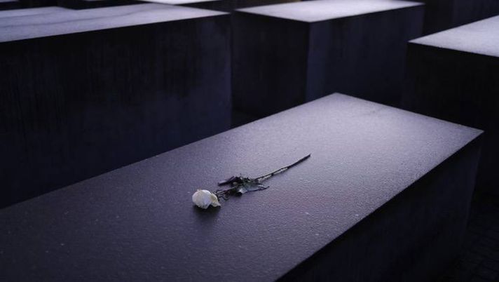 Giornata della Memoria, il Napoli ricorda le vittime della Shoah: il post sui social - immagine 1