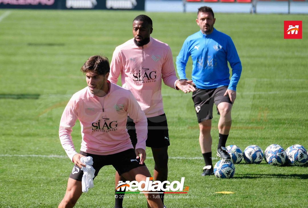 FOTO Ritiro Palermo, seduta mattutina ad Aquagranda (GALLERY) - immagine 31