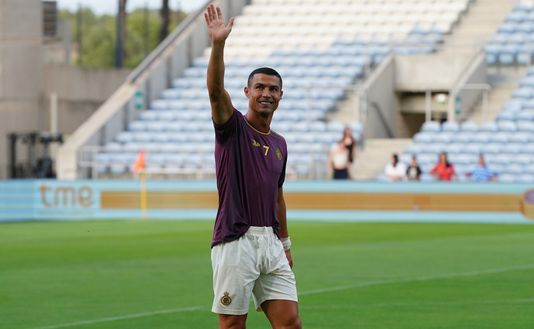 FARO, PORTUGAL - JULY 17: Cristiano Ronaldo of Al Nassr in action during the warm up before the start of the Pre-Season Friendly match between Celta Vigo and Al Nassr at Estadio Algarve on July 17, 2023 in Faro, Portugal. (Photo by Gualter Fatia/Getty Images) Ronaldo, ma cosa dici: “La Serie A era morta. Rinata grazie al mio arrivo”- immagine 2