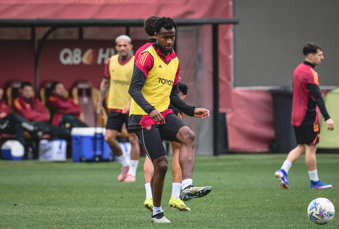 Trigoria, l’allenamento a -2 da Roma-Juventus: Dybala in gruppo – FOTO GALLERY - immagine 14