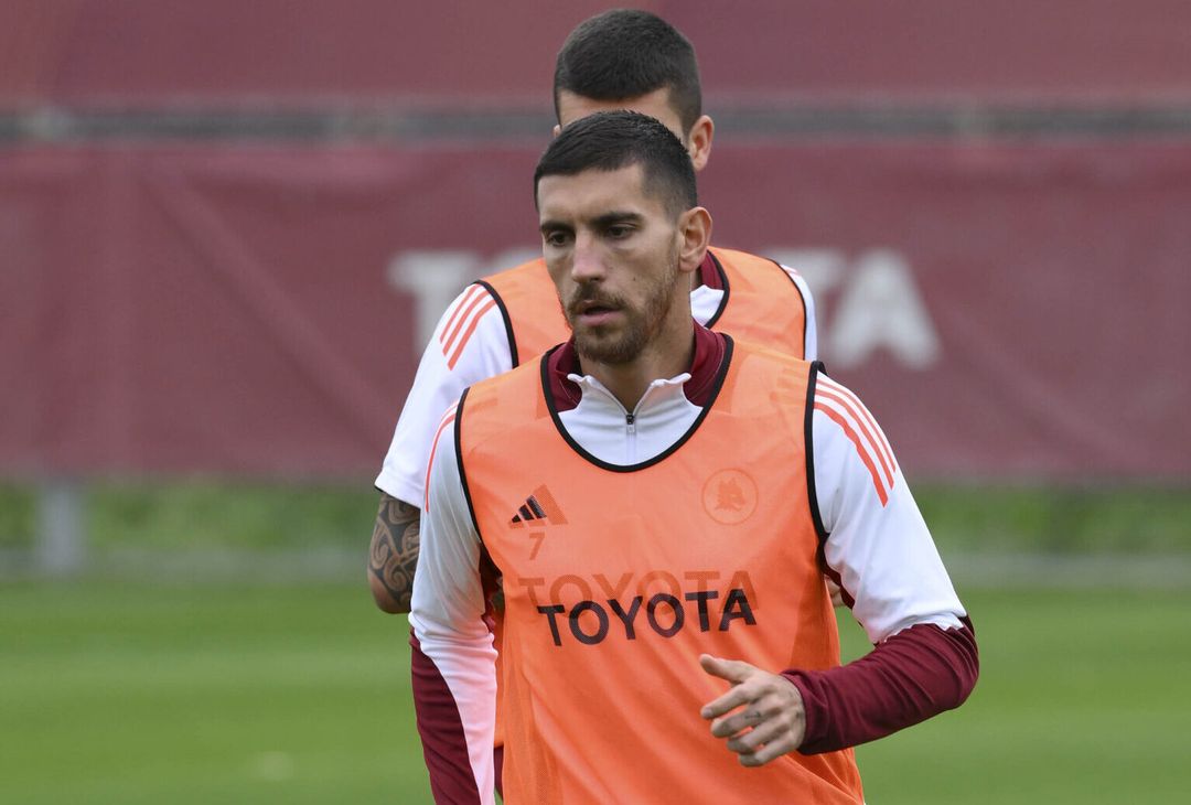 Roma, meno due giorni dal Napoli: Dybala parzialmente in gruppo – FOTO GALLERY - immagine 48