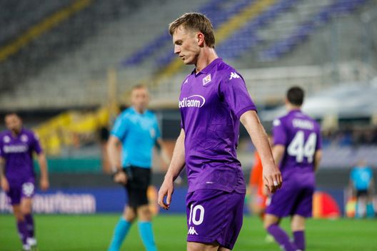 Gudmundsson, se ci sei batti un colpo. E a Cagliari rischia la panchina- immagine 2