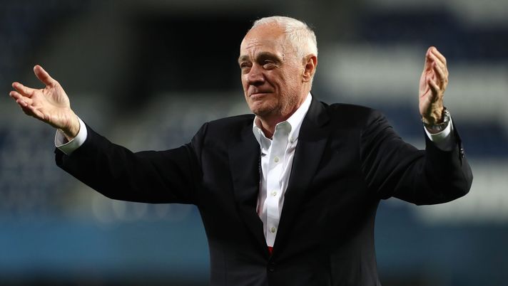 BERGAMO, ITALY - MAY 09: Antonio Percassi, President of Atalanta BC, celebrates after the team's victory and reaching the UEFA Europa League Final following the UEFA Europa League 2023/24 Semi-Final second leg match between Atalanta BC and Olympique de Marseille at Stadio Atleti Azzurri d'Italia on May 09, 2024 in Bergamo, Italy. (Photo by Marco Luzzani/Getty Images) Scamacca out 6 mesi, l’Atalanta torna sul mercato: nel mirino anche un azzurro - immagine 1
