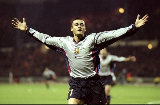 Londra, Inghilterra - 19 ottobre 1999: Luis Enrique esulta dopo aver segnato contro l'Arsenal. Crediti obbligatori: Shaun Botterill /Allsport Psg-Real Madrid, per Luis Enrique è una partita che sa di Clásico- immagine 2