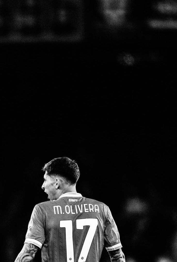 Ritorni, stelle ai i box ed esultanze: i suggestivi scatti di Napoli-Lecce – LE FOTO - immagine 18