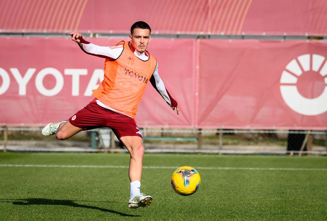 Roma, secondo allenamento dell’anno: Dovbyk torna in gruppo – FOTO GALLERY - immagine 32