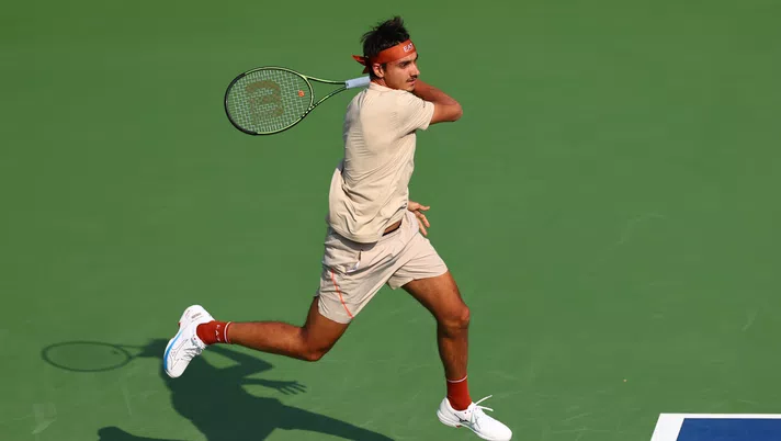 Atp Montecarlo, Sonego batte in rimonta Humbert: l’esultanza con la sciarpa del Toro - immagine 1