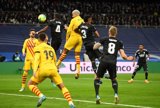 Barcellona, Araujo sul Clasico del 2022: “Bellissimo segnare in una partita così…”- immagine 4