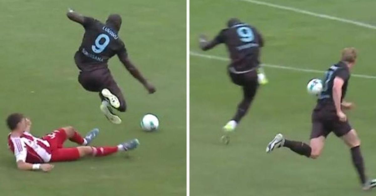 napoli olympiacos 2 1 gol highlights e infortunio di lukaku video