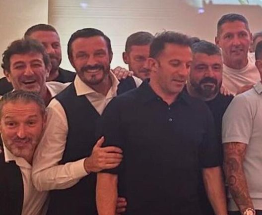 A Viareggio la reunion dei campioni del mondo 2006: ci sono Totti e De Rossi – FOTO- immagine 2