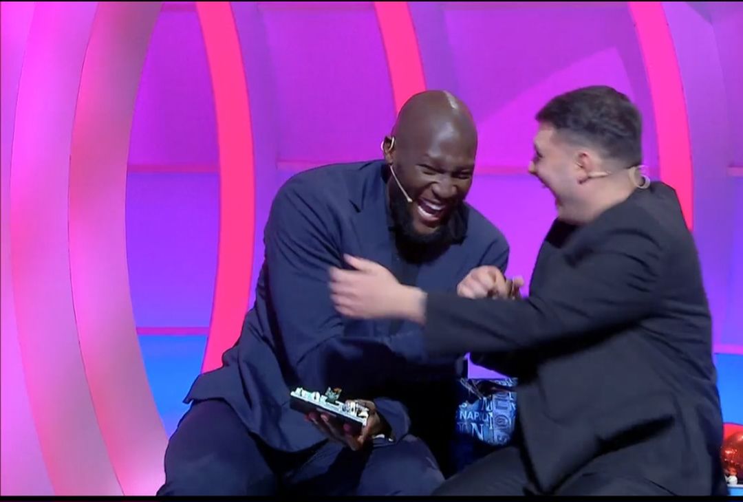 GALLERY Lukaku, cuore d’oro: sorpresa speciale ad un tifoso a C’è Posta Per Te - immagine 2