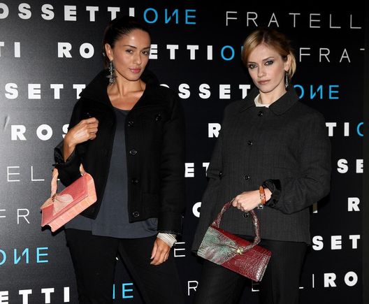 Chiara Iezzi: “Coriste 883? Abbiamo detto a Max Pezzali che ce ne saremmo andate tramite un fax” Chiara Iezzi: “Coriste 883? Abbiamo detto a Max Pezzali che ce ne saremmo andate tramite un fax” - immagine 1