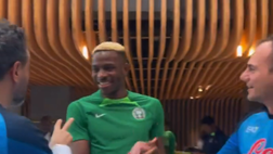 Sorpresa per Osimhen, alcuni tifosi del Napoli sono andati in Africa per incontrarlo