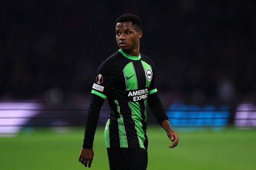 Amsterdam, Olanda - 9 novembre 2023: Ansu Fati durante la partita tra Ajax e Brighton. (Foto di Dean Mouhtaropoulos/Getty Images) Monaco, Ansu Fati si presenta: “Renderò la vita del Paris Saint-Germain difficile”- immagine 2