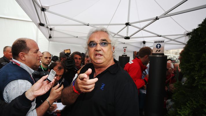 Briatore uomo delle pulizie in Kenya, l’ironia social: “Più credibile della Ferragni” Briatore contro il Var