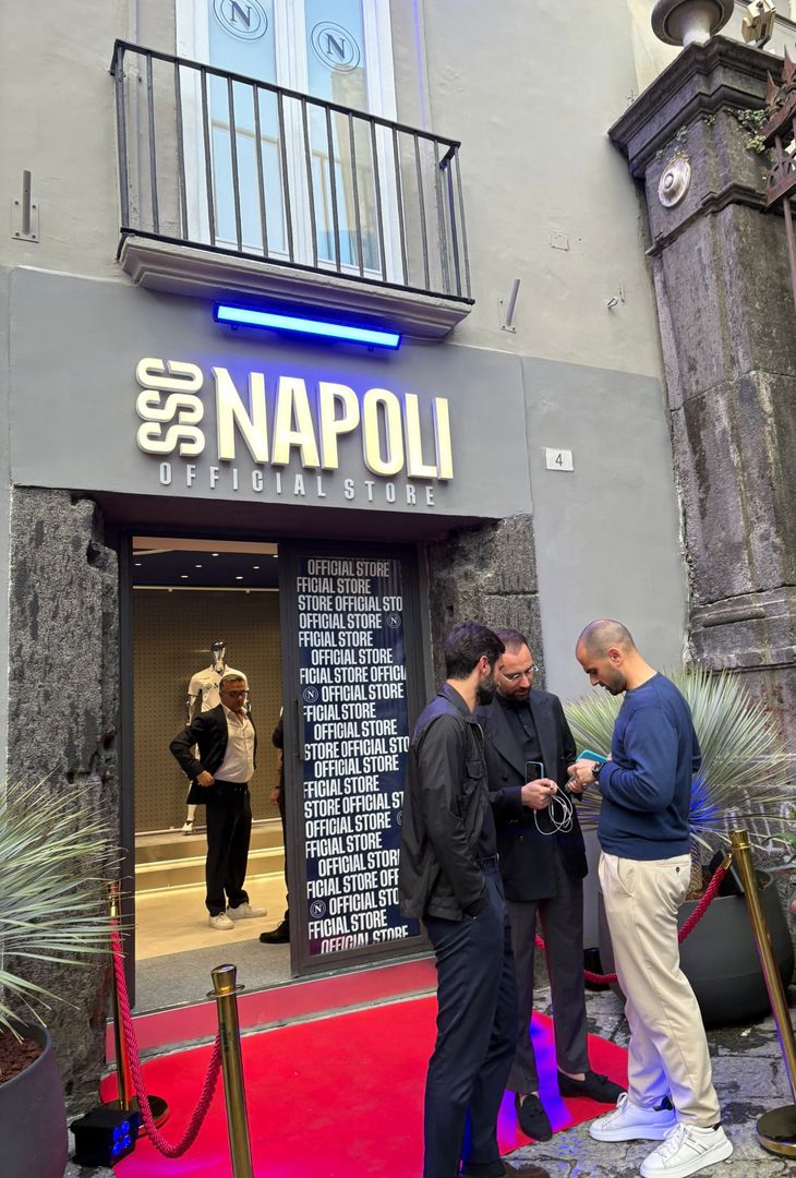 GALLERY Nuovo store Napoli a San Domenico, c’è anche Manna - immagine 4
