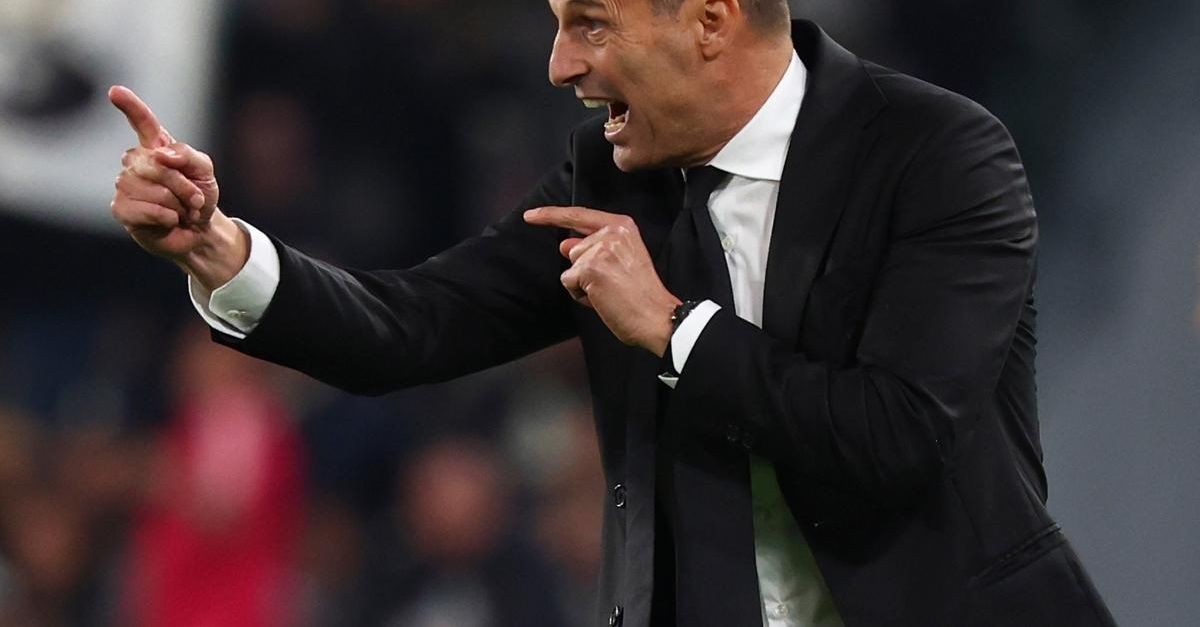 Condò: “Milan e Roma partite molto bene. Le tre che hanno dimostrato di competere sono …” Condò: “Milan e Roma partite molto bene. Le tre che hanno dimostrato di competere sono …”